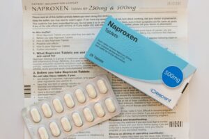 how long after naproxen is alcohol safe
